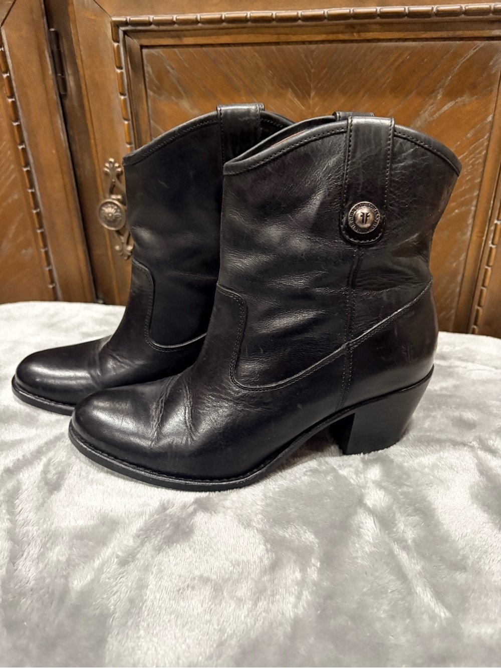 Frye Black Leather Jackie Boots Size 8.5